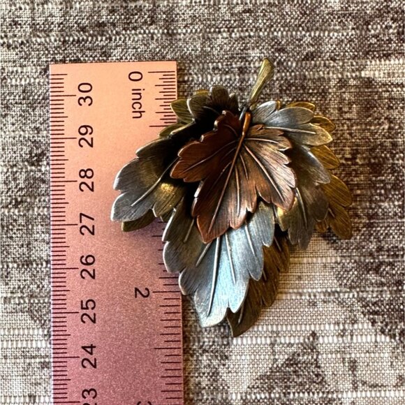 Vintage Layered Maple Leaf Brooch Gold, Silver & Copper Tone Metal Nature Lover - Picture 3 of 8